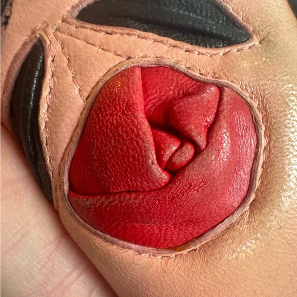 Miu Miu Red and Pink Rose Limited Edition 3/4 Zip Long Wallet - Picture 3 of 15